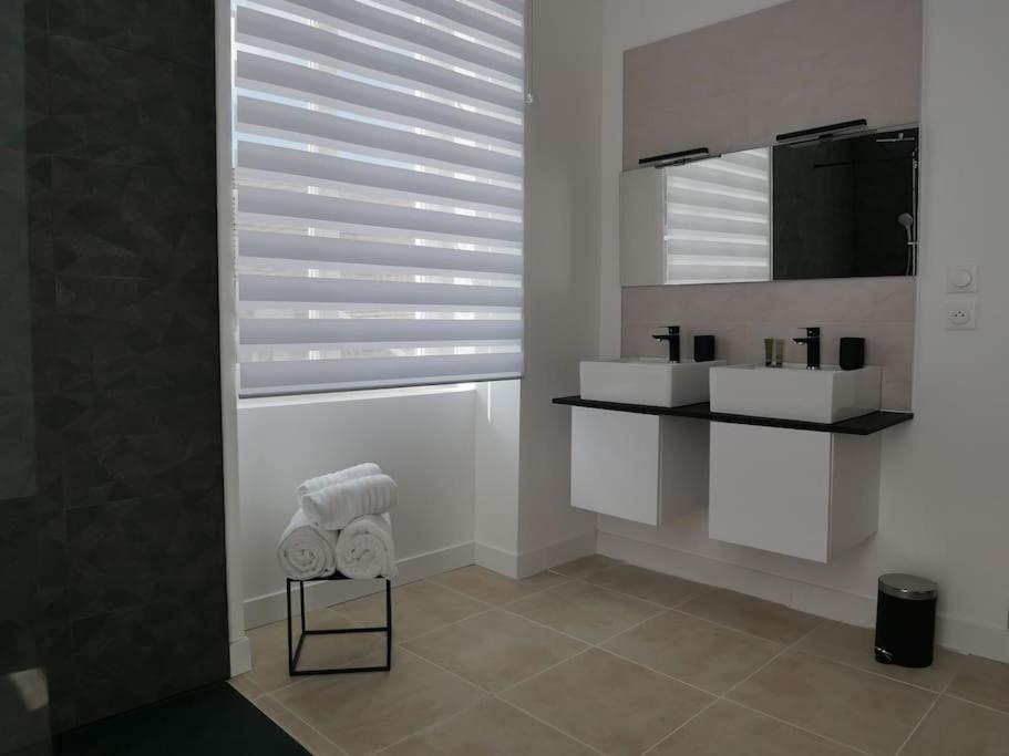 Clos De La Providence, Gite, Piscine Et Spa 3 Chambres Nolay  المظهر الخارجي الصورة