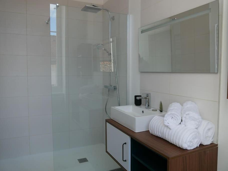 Clos De La Providence, Gite, Piscine Et Spa 3 Chambres Nolay  المظهر الخارجي الصورة